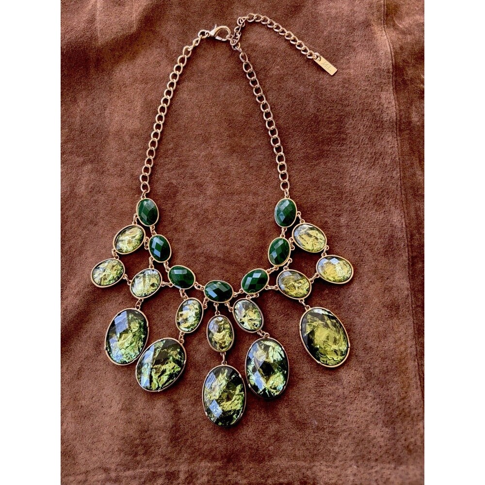 Vintage Green Statement Bib Necklace Gold Tone Faceted Lucite Acrylic Chunky